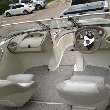 2007 Glastron gt 205 ski/fish