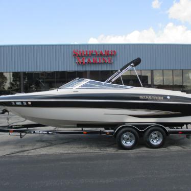 2005 Glastron 235 br