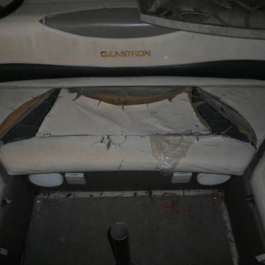 2001 Glastron gx 225