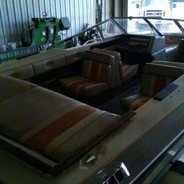 1982 Glastron 260hp 350