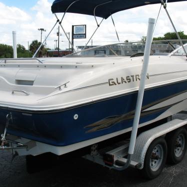 2000 Glastron gx 225