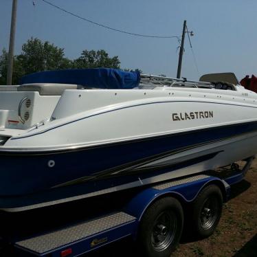 2005 Glastron ds 215 br