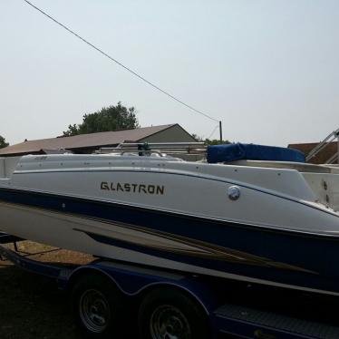 2005 Glastron ds 215 br