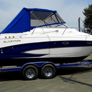 2005 Glastron gs249