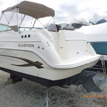 2004 Glastron 279 cruiser