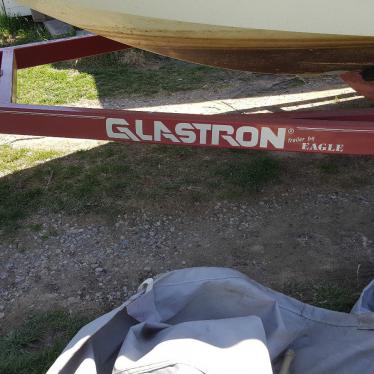 2000 Glastron sx195