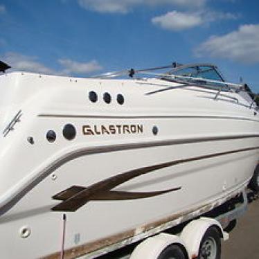 2005 Glastron 279