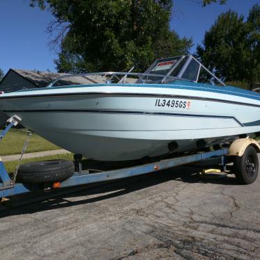 1981 Glastron open bow v-hull