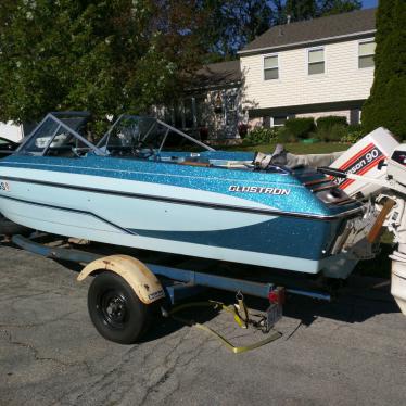 1981 Glastron open bow v-hull