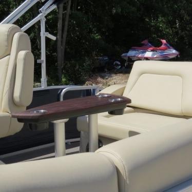 Godfrey Aqua Patio 240 Elite 2016 for sale for $59,980 - Boats-from-USA.com