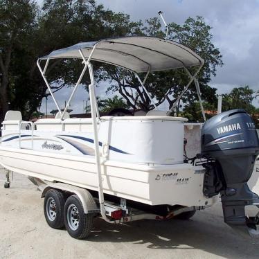 2005 Hurricane fun deck 226