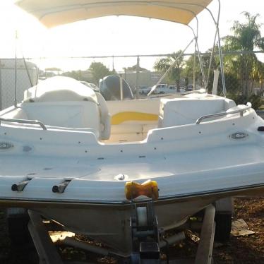 2008 Hurricane 202 deck boat