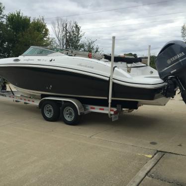 2013 Hurricane 2690 sundeck