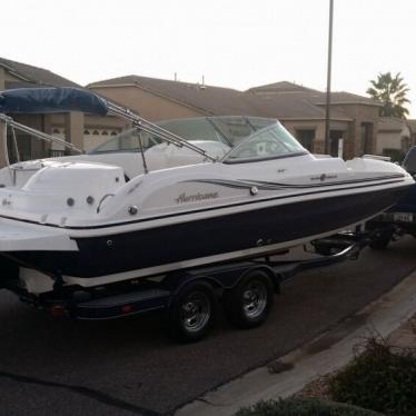 2013 Hurricane 217 sun deck