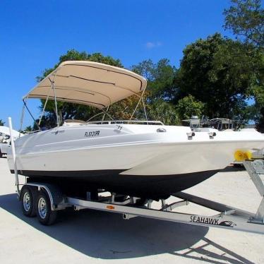 2014 Hurricane 201 sundeck