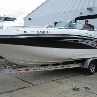 2013 Hurricane 240