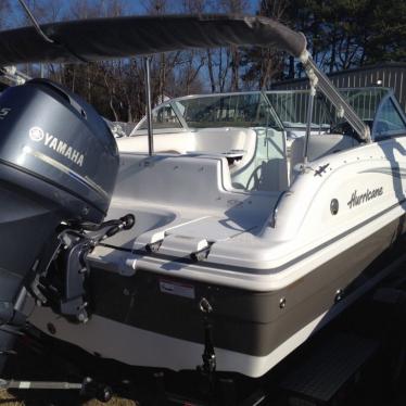 2012 Hurricane sundeck 187 sport