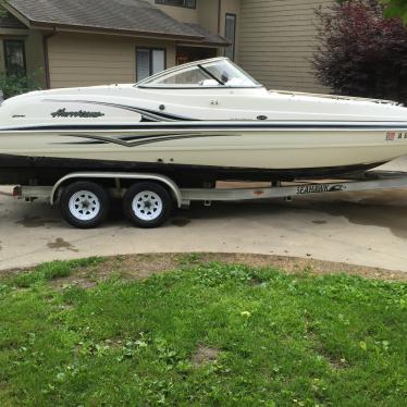 2006 Hurricane 237 sun deck