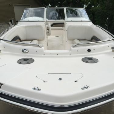 2006 Hurricane 237 sun deck