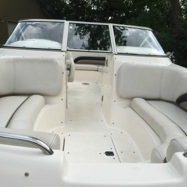 2006 Hurricane 237 sun deck