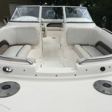 2006 Hurricane 237 sun deck