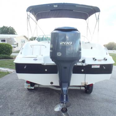 2013 Hurricane 237 sun deck