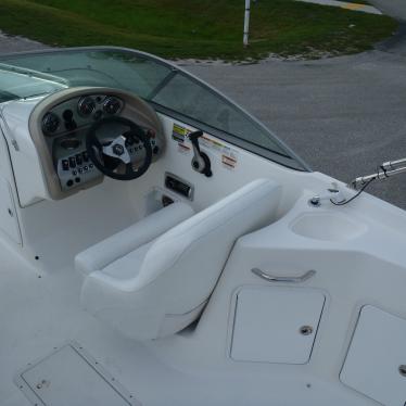 2013 Hurricane 237 sun deck