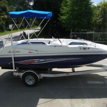 2011 Hurricane 188 sun deck