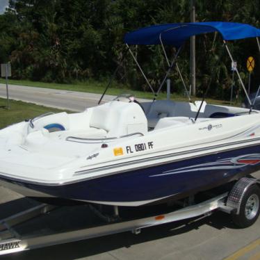 2011 Hurricane 188 sun deck