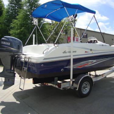 2011 Hurricane 188 sun deck