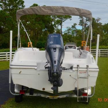 2013 Hurricane 188 sun deck sport