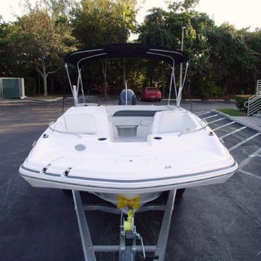 2012 Hurricane sun deck 188