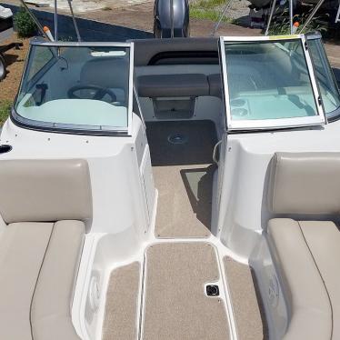 2012 Hurricane sundeck 187