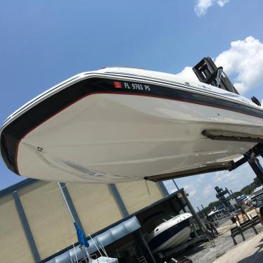 2014 Hurricane 231 deck boat