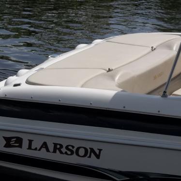 2004 Larson 230 lxi