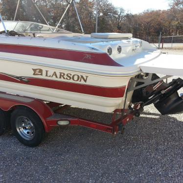 2002 Larson 230lxi