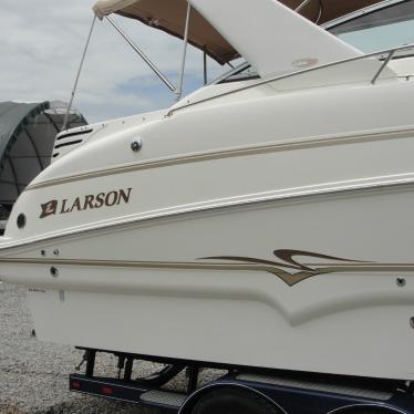 2003 Larson 274 cabiro