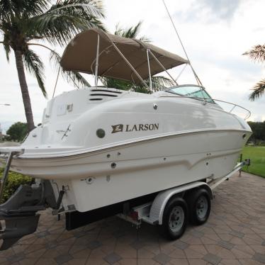 2004 Larson 274 cabrio