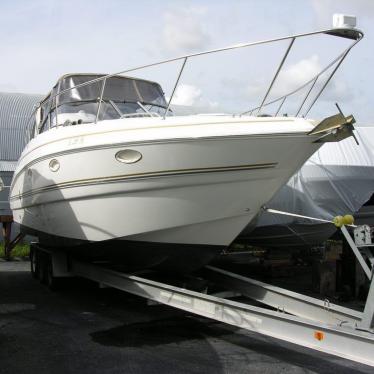 2004 Larson 330 mid cabin cruiser