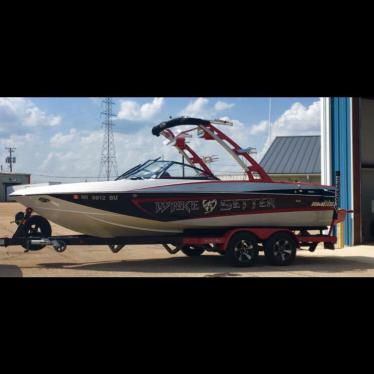 2013 Malibu wakesetter wakeboard boat