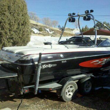 2004 Malibu 23 lsv