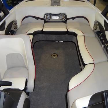 2013 Malibu 21 vlx wakesetter