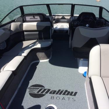 2014 Malibu wakesetter 23lsv