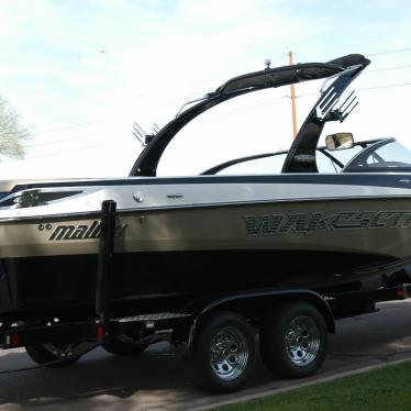 2007 Malibu wakesetter 247 lsv