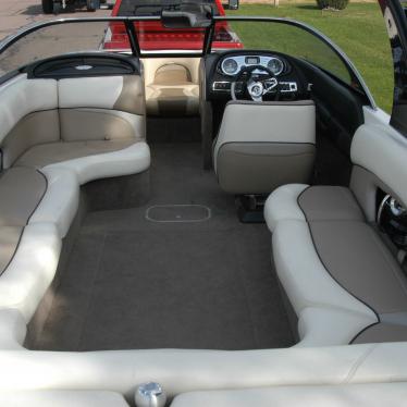 2007 Malibu wakesetter 247 lsv