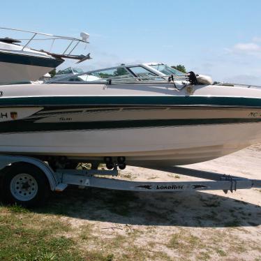 1994 Mariah 21 bowrider