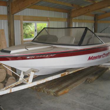 1986 Mastercraft prostar 200