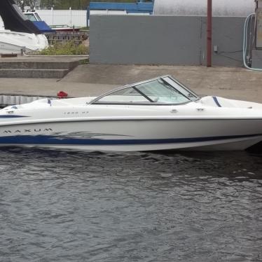 2006 Maxum 3.0 mercruiser