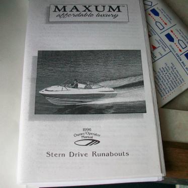 1996 Maxum 2300 sc