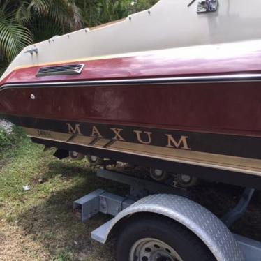 1991 Maxum 2400 sc